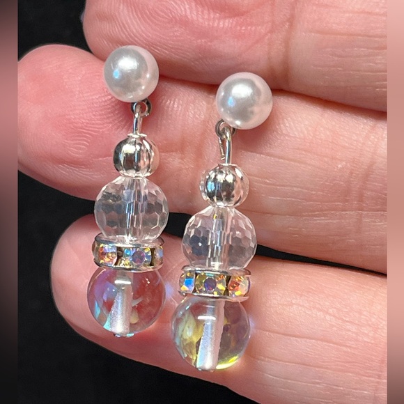 pearl stud and Swarovski earrings-classics! - Picture 4 of 10